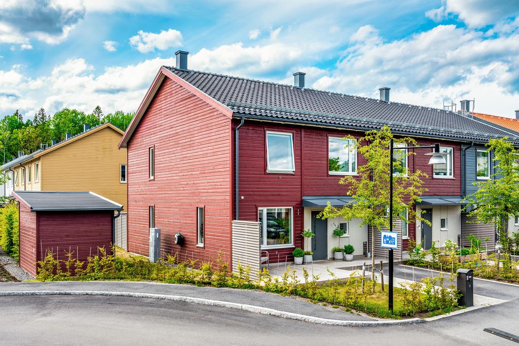 poolbygge snickeri tradack altan swimmingpool tollare angsvag nacka tollare stockholm